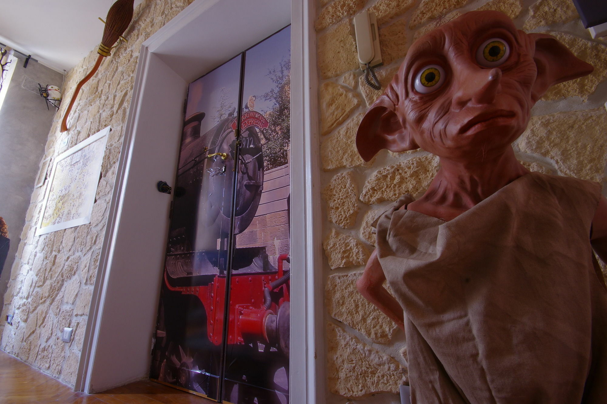 Guest house Movie 2*
